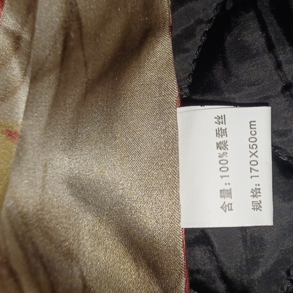 Mulberry Silk Wrap/Shawl - Picture 16 of 16